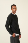 black jumper roberto collina